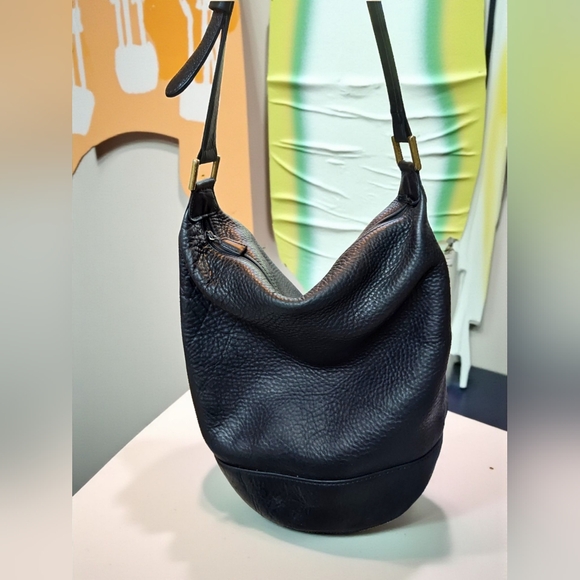 Vintage Eddie Bauer Black Pebble Grain Leather Bucket Bag - Picture 1 of 8